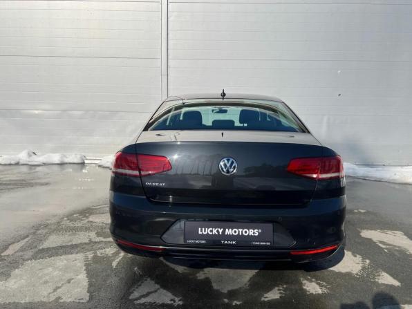 Volkswagen Passat B8 с пробегом 2018 года, цена 1 797 000 рублей, 161174 км, седан, Автокод Объявления