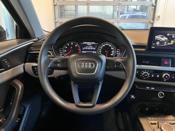 Audi A4 V (B9) с пробегом 2017 года, цена 2 040 000 рублей, 157832 км, седан, Автокод Объявления