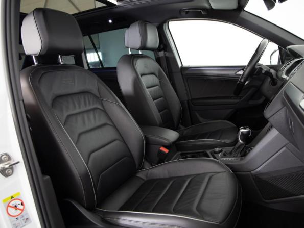 Volkswagen Tiguan II Рестайлинг с пробегом 2021 года, цена 2 799 000 рублей, 181320 км, внедорожник, Автокод Объявления