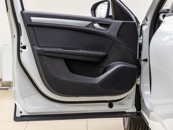 Renault Arkana I с пробегом 2021 года, цена 1 348 000 рублей, 37998 км, внедорожник, Автокод Объявления