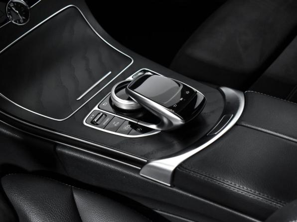 Mercedes-Benz C-Класс IV (W205) Рестайлинг с пробегом 2018 года, цена 2 337 000 рублей, 119280 км, седан, Автокод Объявления