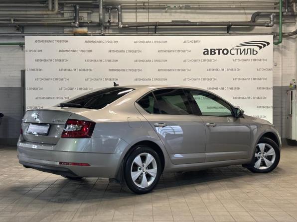 Skoda Octavia III (A7) Рестайлинг с пробегом 2019 года, цена 1 789 000 рублей, 175000 км, лифтбек, Автокод Объявления