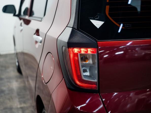Daihatsu Mira e:S II с пробегом 2020 года, цена 675 000 рублей, 82215 км, хэтчбек, Автокод Объявления