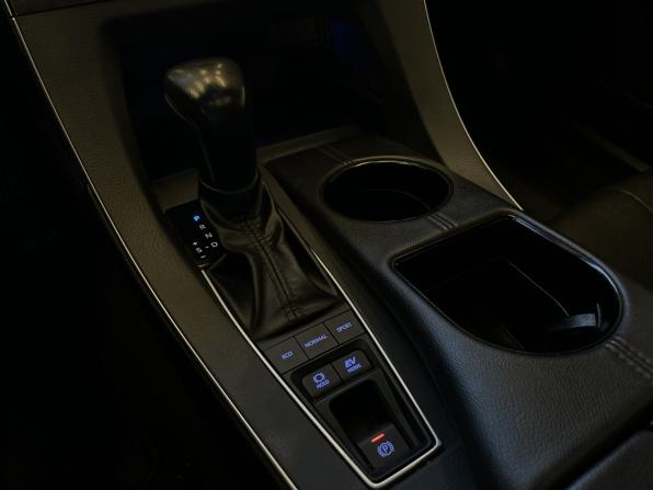 Toyota Avalon V с пробегом 2021 года, цена 3 520 000 рублей, 57590 км, седан, Автокод Объявления