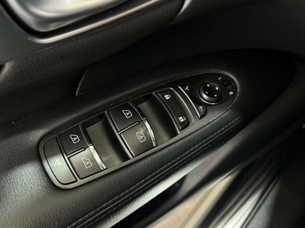 Infiniti M IV с пробегом 2012 года, цена 1 950 000 рублей, 270000 км, седан, Автокод Объявления