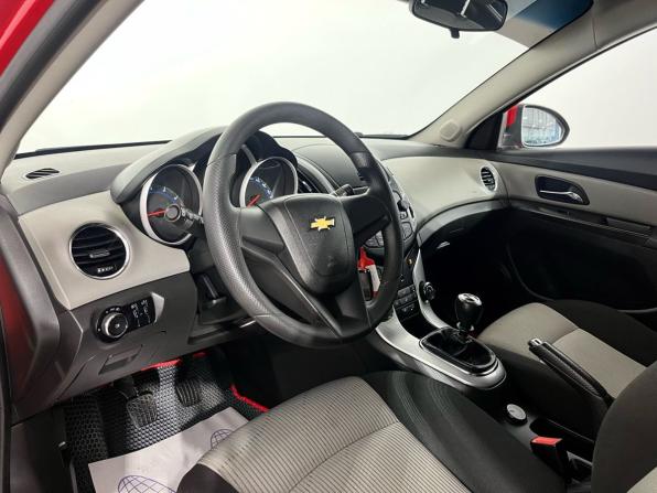Chevrolet Cruze I Рестайлинг с пробегом 2013 года, цена 820 000 рублей, 113735 км, седан, Автокод Объявления