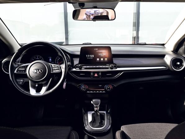 Kia Cerato IV Рестайлинг с пробегом 2021 года, цена 2 099 000 рублей, 84471 км, седан, Автокод Объявления