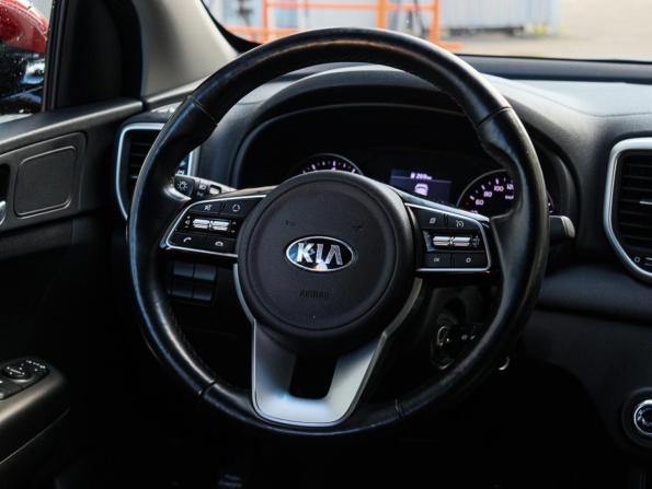 Kia Sportage IV Рестайлинг с пробегом 2019 года, цена 2 099 000 рублей, 77983 км, внедорожник, Автокод Объявления