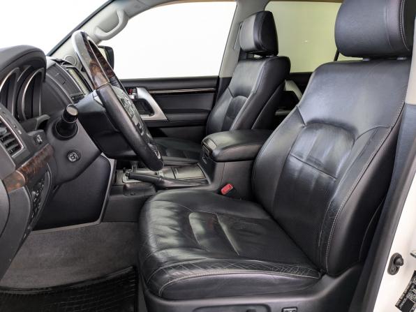 Toyota Land Cruiser 200 Series Рестайлинг 1 с пробегом 2014 года, цена 3 853 000 рублей, 243989 км, внедорожник, Автокод Объявления
