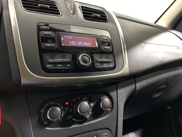 Renault Sandero II Рестайлинг с пробегом 2020 года, цена 1 097 000 рублей, 141525 км, хэтчбек, Автокод Объявления