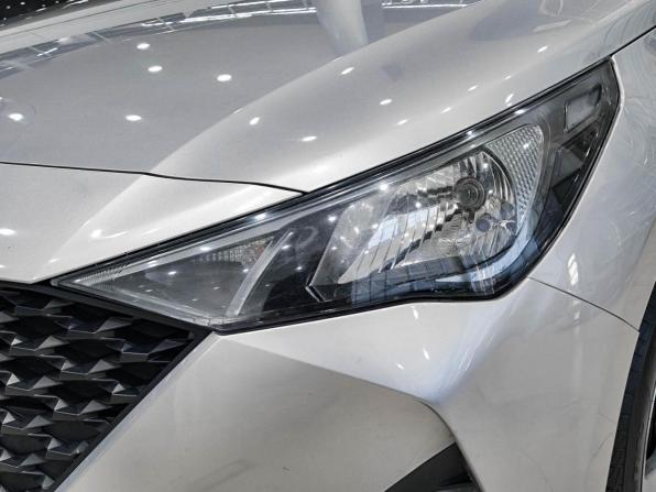 Hyundai Solaris II Рестайлинг с пробегом 2020 года, цена 1 350 000 рублей, 88189 км, седан, Автокод Объявления