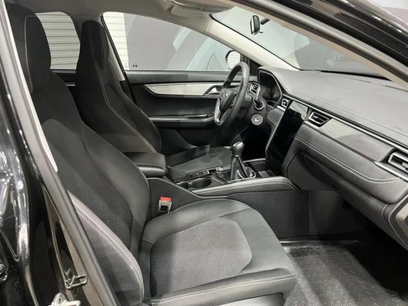 JAC J7 I с пробегом 2022 года, цена 1 145 000 рублей, 93940 км, лифтбек, Автокод Объявления