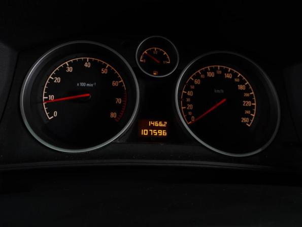 Opel Astra H Рестайлинг с пробегом 2011 года, цена 819 000 рублей, 107596 км, седан, Автокод Объявления