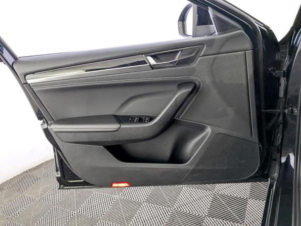 Skoda Superb III Рестайлинг с пробегом 2024 года, цена 3 420 000 рублей, 82225 км, лифтбек, Автокод Объявления