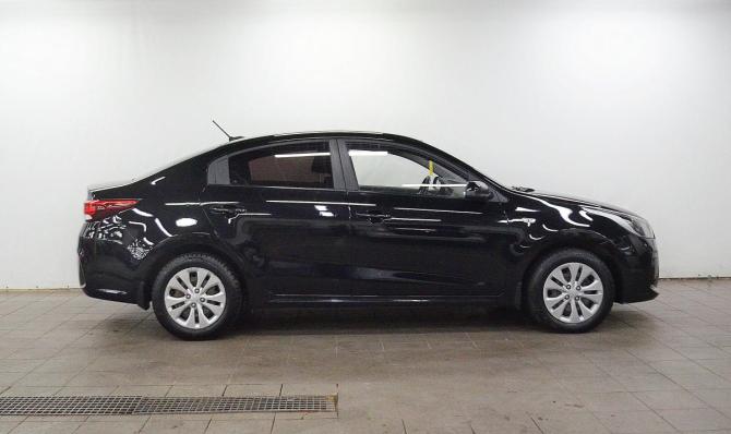 Kia Rio IV с пробегом 2018 года, цена 1 070 000 рублей, 96000 км, седан, Автокод Объявления