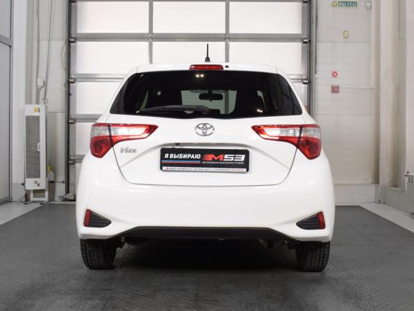 Toyota Vitz III (XP130) Рестайлинг 2 с пробегом 2017 года, цена 929 999 рублей, 67917 км, хэтчбек, Автокод Объявления