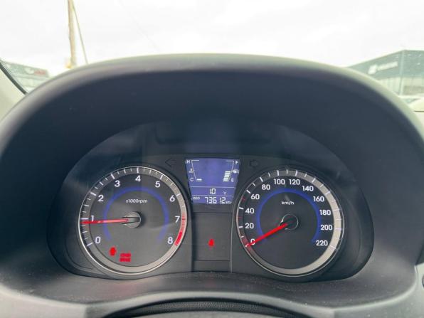 Hyundai Solaris I с пробегом 2012 года, цена 750 000 рублей, 73611 км, хэтчбек, Автокод Объявления