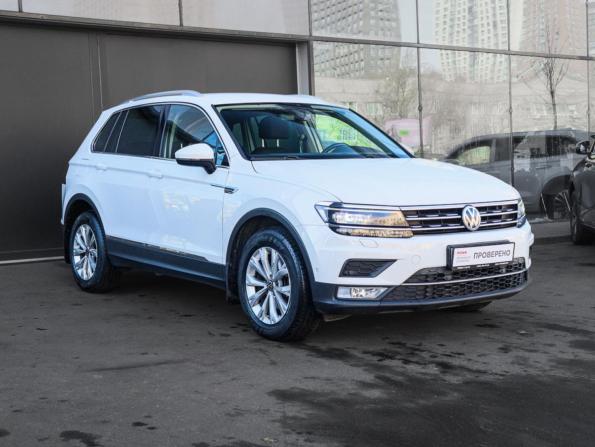 Volkswagen Tiguan II с пробегом 2017 года, цена 2 090 000 рублей, 127615 км, внедорожник, Автокод Объявления
