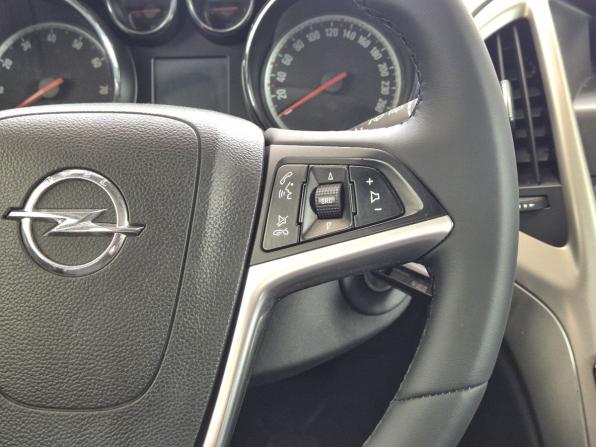 Opel Astra J с пробегом 2010 года, цена 479 000 рублей, 158484 км, хэтчбек, Автокод Объявления