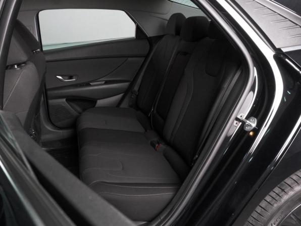 Hyundai Elantra VII (CN7) с пробегом 2021 года, цена 2 199 000 рублей, 25096 км, седан, Автокод Объявления