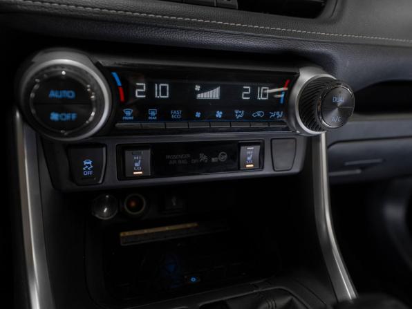 Toyota RAV4 V (XA50) с пробегом 2020 года, цена 3 540 000 рублей, 57882 км, внедорожник, Автокод Объявления