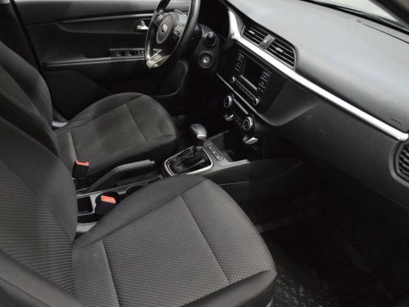 Kia Rio IV Рестайлинг с пробегом 2021 года, цена 1 750 000 рублей, 82179 км, хэтчбек, Автокод Объявления