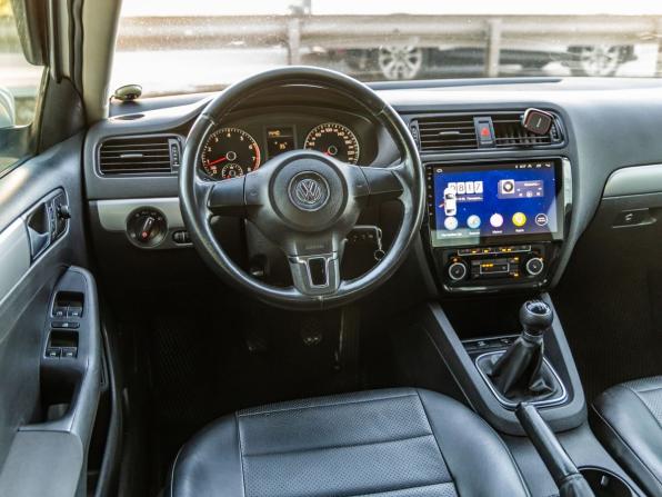 Volkswagen Jetta VI с пробегом 2011 года, цена 798 000 рублей, 246904 км, седан, Автокод Объявления