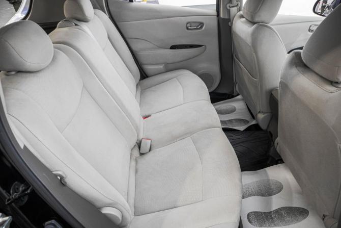 Nissan Leaf I (ZE0/AZE0) с пробегом 2011 года, цена 849 000 рублей, 112000 км, хэтчбек, Автокод Объявления