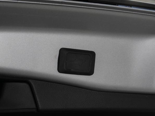 Toyota RAV4 V (XA50) с пробегом 2023 года, цена 4 240 000 рублей, 33839 км, внедорожник, Автокод Объявления