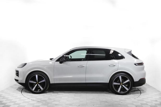 Porsche Cayenne III Рестайлинг с пробегом 2023 года, цена 10 999 900 рублей, 34110 км, внедорожник, Автокод Объявления
