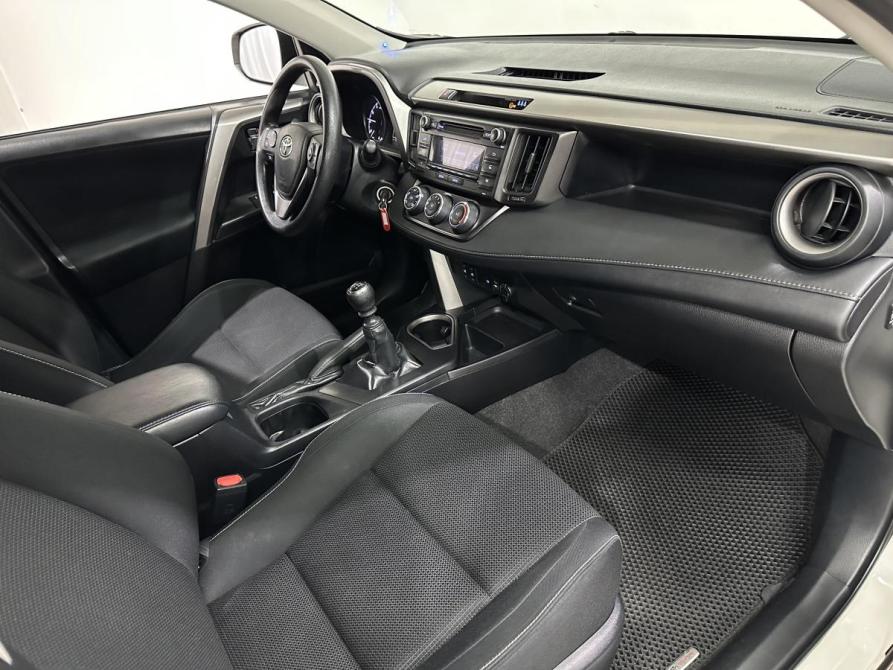 Toyota RAV4 IV (XA40) Рестайлинг Курск  - изображение 19