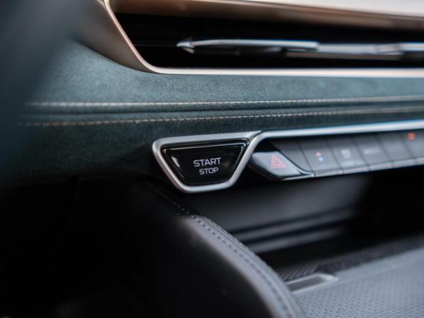 Geely Monjaro I с пробегом 2023 года, цена 2 955 000 рублей, 54984 км, внедорожник, Автокод Объявления