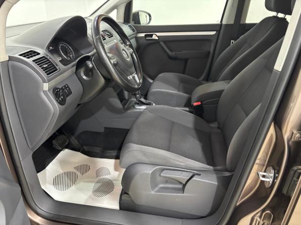 Volkswagen Touran I Рестайлинг 2 с пробегом 2014 года, цена 1 250 000 рублей, 187302 км, компактвэн, Автокод Объявления