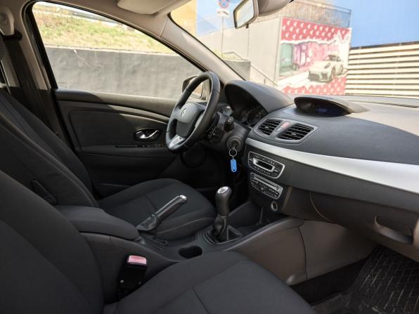 Renault Fluence I с пробегом 2011 года, цена 528 000 рублей, 275823 км, седан, Автокод Объявления