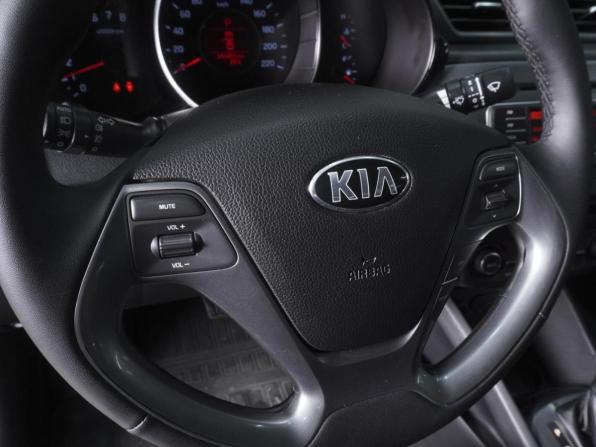 Kia Rio III Рестайлинг с пробегом 2015 года, цена 1 170 000 рублей, 141831 км, седан, Автокод Объявления