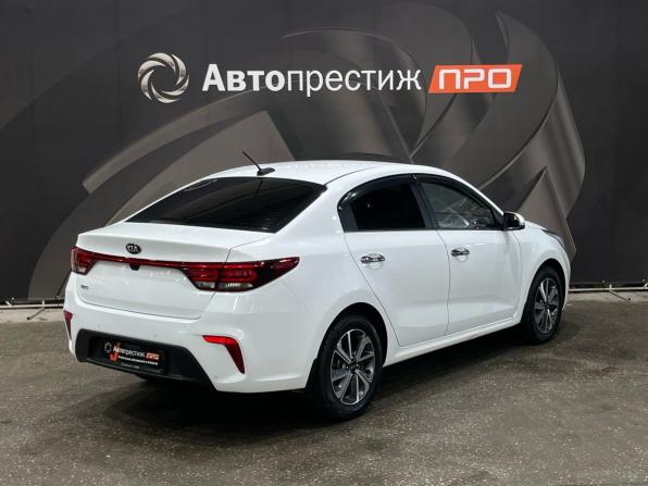 Kia Rio IV с пробегом 2018 года, цена 1 330 000 рублей, 118213 км, седан, Автокод Объявления