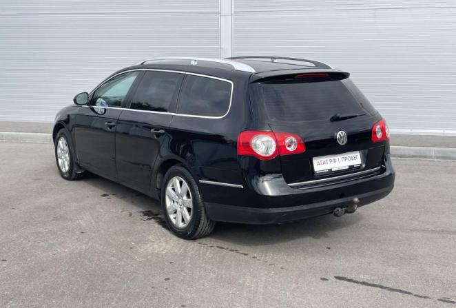 Volkswagen Passat B6 с пробегом 2010 года, цена 700 000 рублей, 332938 км, универсал, Автокод Объявления