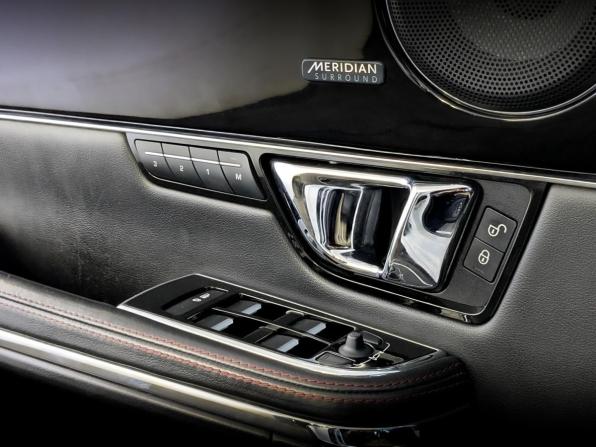 Jaguar XJ IV (X351) Рестайлинг с пробегом 2016 года, цена 3 390 000 рублей, 40122 км, седан, Автокод Объявления