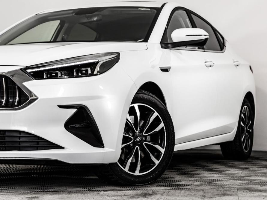 JAC J7 I Санкт-Петербург  - изображение 2