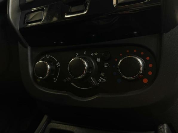 Renault Duster I Рестайлинг с пробегом 2019 года, цена 1 055 000 рублей, 155000 км, внедорожник, Автокод Объявления