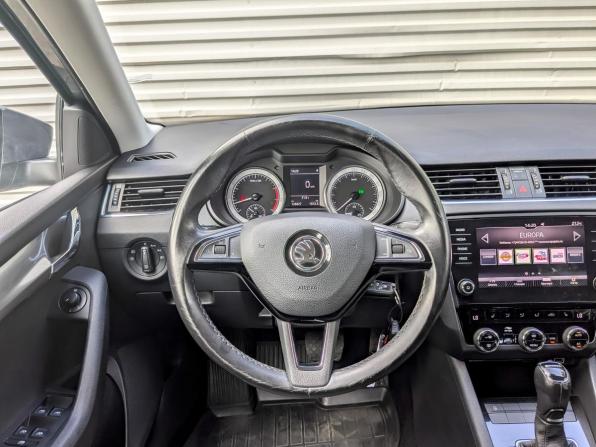 Skoda Octavia III (A7) Рестайлинг с пробегом 2020 года, цена 1 690 000 рублей, 126026 км, лифтбек, Автокод Объявления