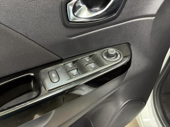 Renault Kaptur I с пробегом 2017 года, цена 1 455 000 рублей, 108000 км, внедорожник, Автокод Объявления