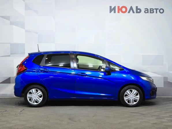 Honda Fit III Рестайлинг с пробегом 2019 года, цена 1 330 000 рублей, 146116 км, хэтчбек, Автокод Объявления