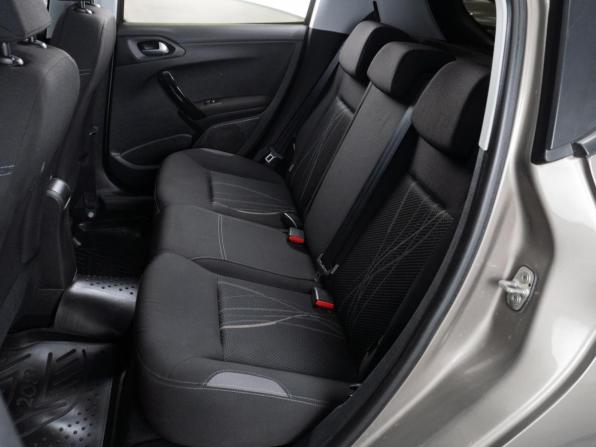 Peugeot 208 I с пробегом 2013 года, цена 850 000 рублей, 64972 км, хэтчбек, Автокод Объявления