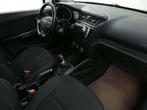 Kia Rio III Рестайлинг с пробегом 2017 года, цена 991 000 рублей, 168800 км, седан, Автокод Объявления