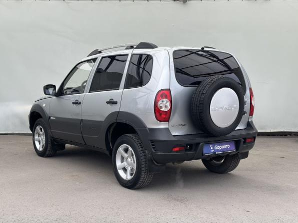 Chevrolet Niva I Рестайлинг с пробегом 2015 года, цена 671 000 рублей, 138086 км, внедорожник, Автокод Объявления
