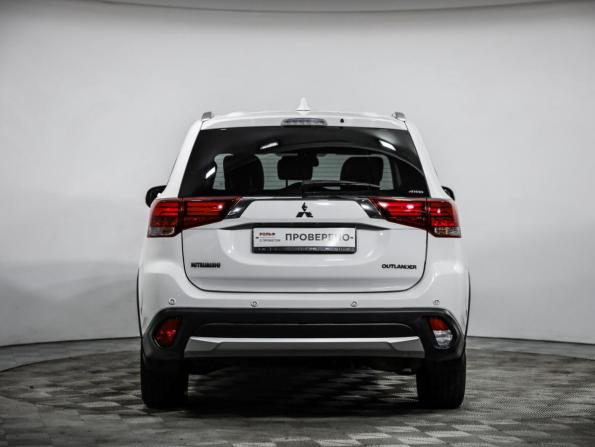 Mitsubishi Outlander III Рестайлинг 3 с пробегом 2018 года, цена 2 189 000 рублей, 127564 км, внедорожник, Автокод Объявления