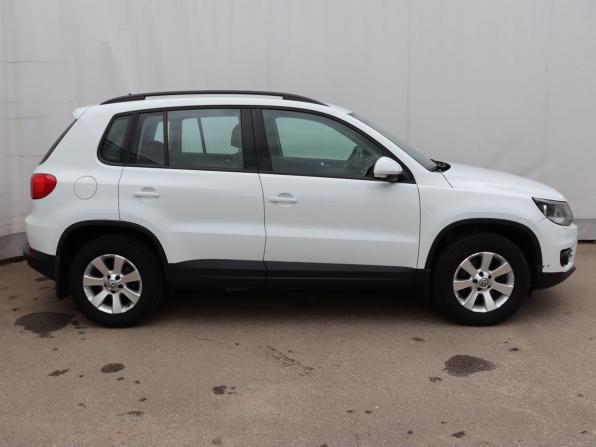 Volkswagen Tiguan I Рестайлинг с пробегом 2014 года, цена 1 350 000 рублей, 77570 км, внедорожник, Автокод Объявления