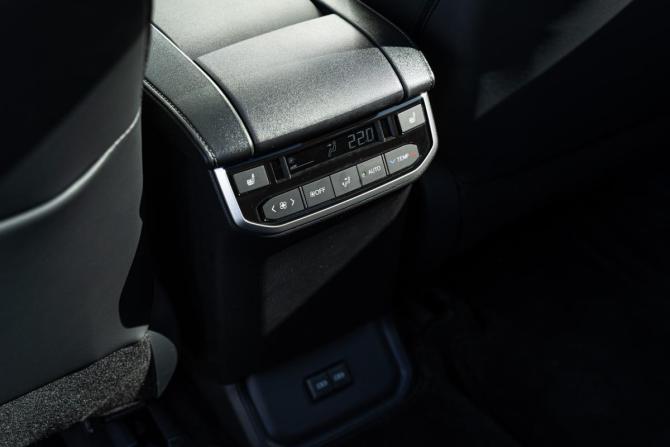 Toyota Highlander IV (XU70) с пробегом 2026 года, цена 5 800 000 рублей, 100 км, внедорожник, Автокод Объявления