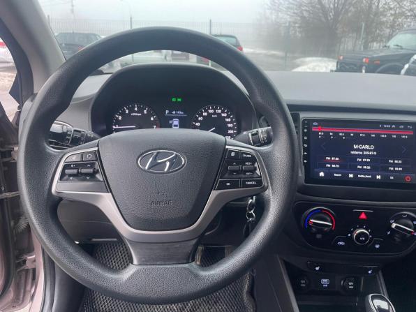 Hyundai Solaris II с пробегом 2019 года, цена 1 335 000 рублей, 103263 км, седан, Автокод Объявления
